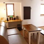 Waldvogel Ferienzimmer Klimatisiert * אימנשטאדט אם בודנזה