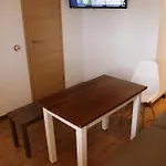 Waldvogel Ferienzimmer Klimatisiert אורחן